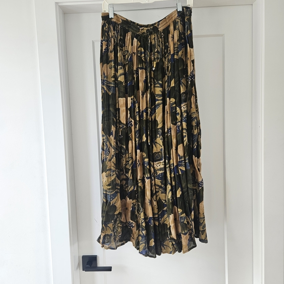 Vintage Tradition Floral Rayon Midi Skirt Size 8 - Picture 2 of 5